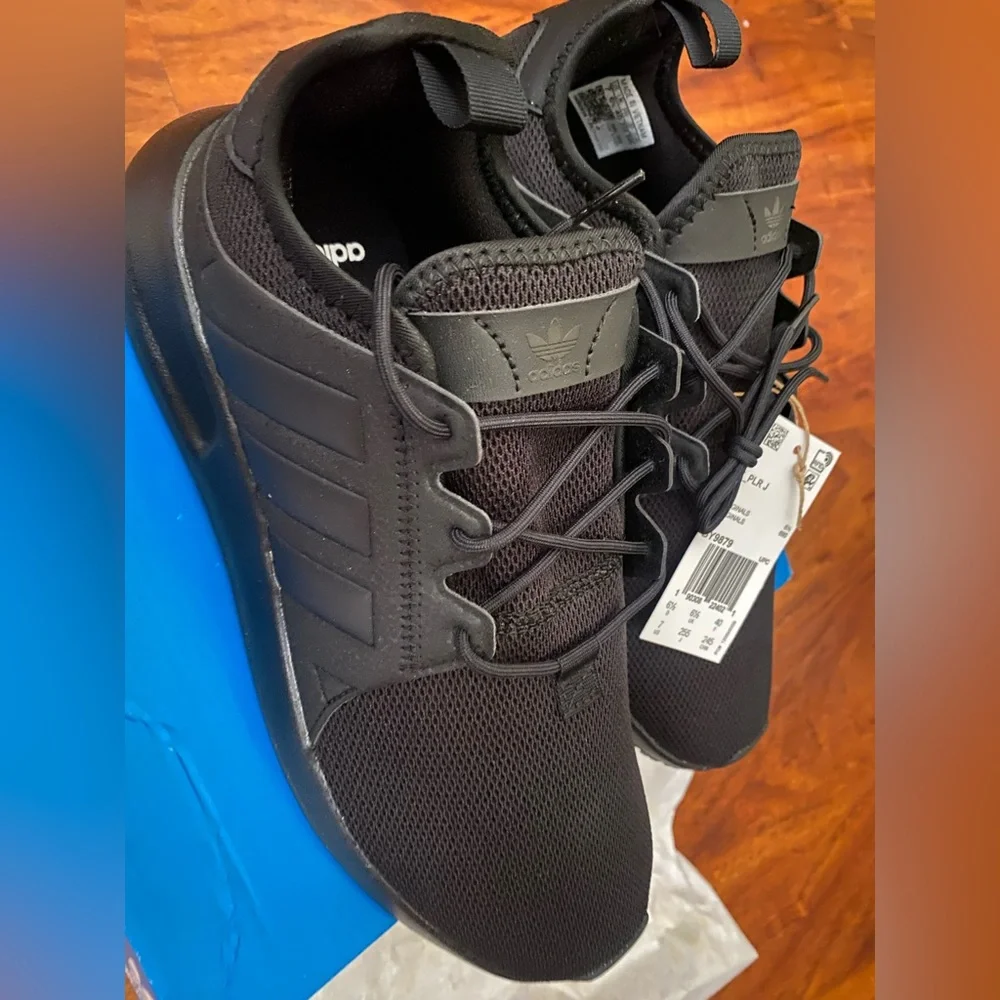 Adidas Black Running Shoes - Picture 1 of 2